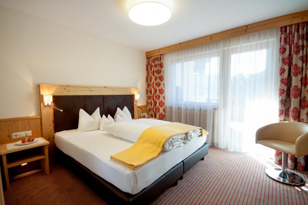 Hotel Bergblick 4 Sterne Superior Fiss Esterno foto